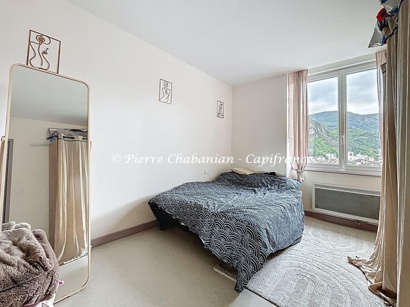 Immeuble - 349 m² - 18 pièces