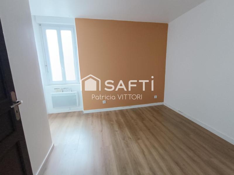 Maison - 250 m² - 6 pièces