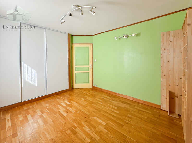 Maison - 150 m² - 9 pièces