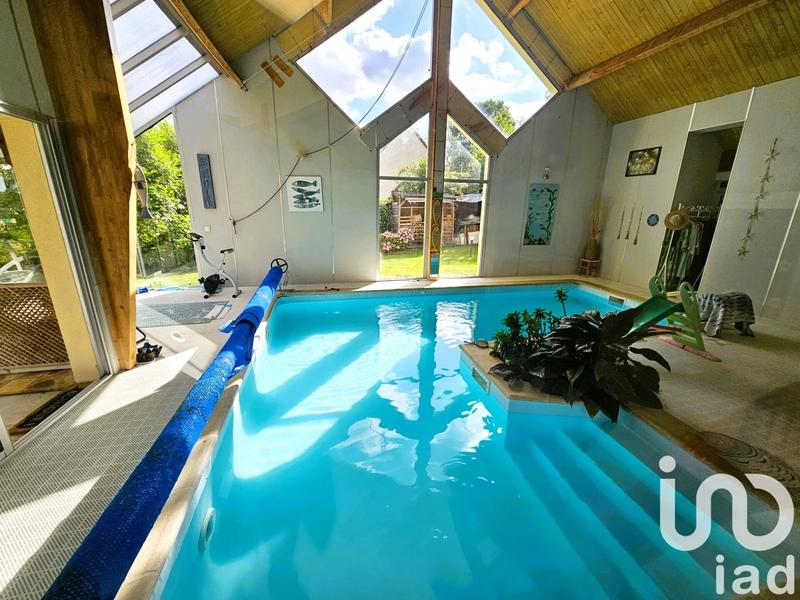 Maison - 390 m² - 8 pièces