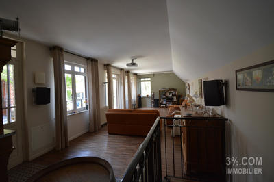 Maison - 260 m² - 7 pièces