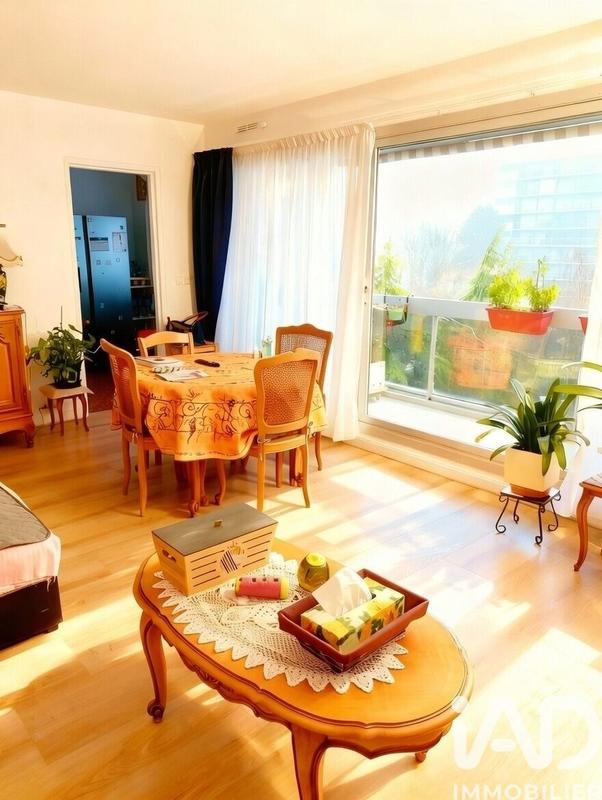 Appartement - 77 m² - 3 pièces