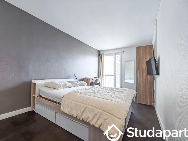 Chambre - 13 m² - 1 pièce