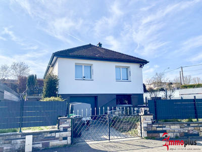 Maison - 85 m² - 5 pièces