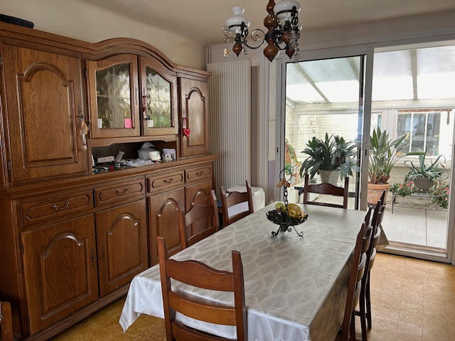 Maison - 80 m² - 8 pièces