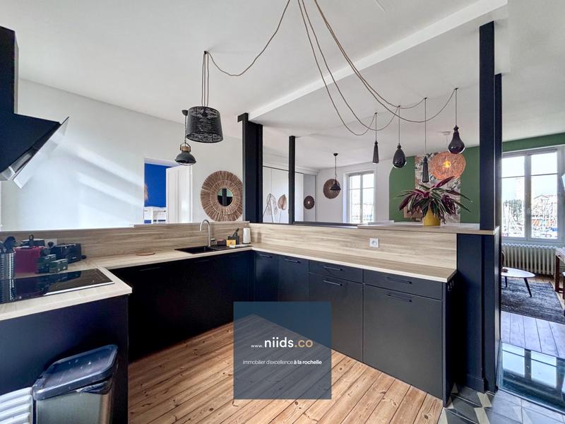 Appartement - 90 m² - 3 pièces