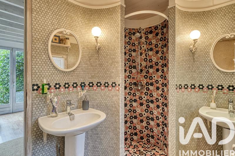 Maison de maîtres - 222 m² - 8 pièces