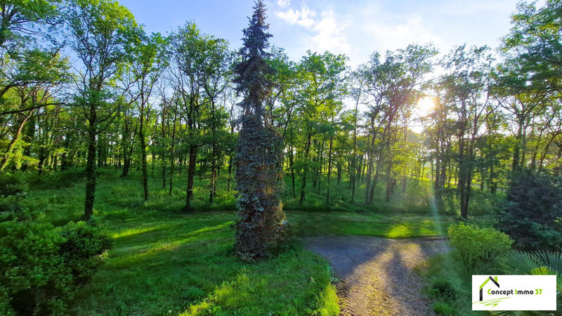 Maison - 235 m² - 8 pièces