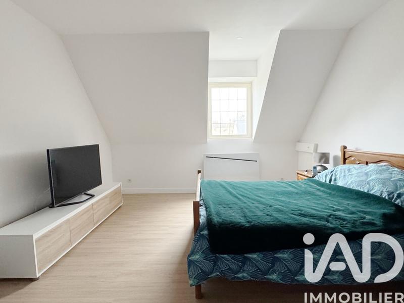 Maison - 300 m² - 8 pièces