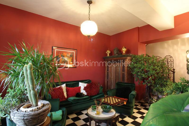 Maison de maîtres - 309 m² - 7 pièces