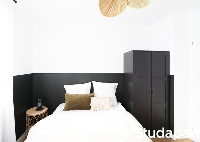Chambre - 11 m² - 1 pièce
