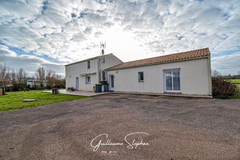 Maison - 151 m² - 5 pièces