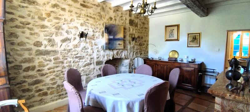 Maison - 409 m² - 17 pièces