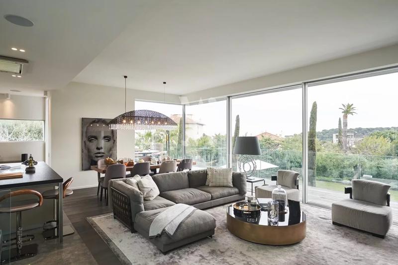 Villa - 330 m² - 7 pièces