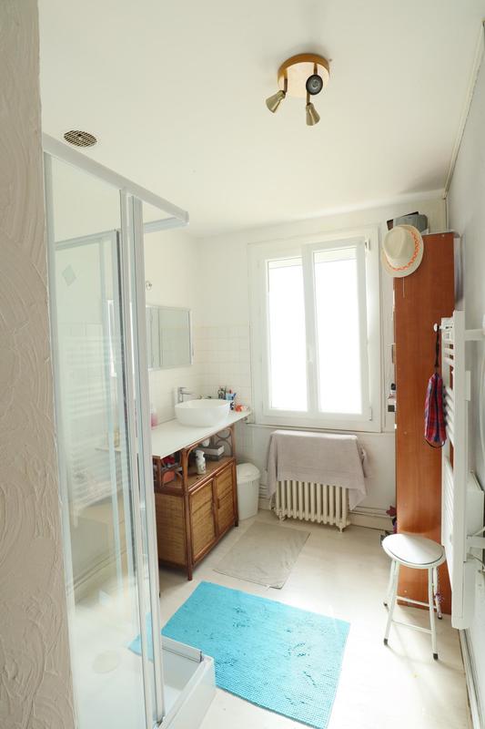 Maison - 188 m² - 8 pièces