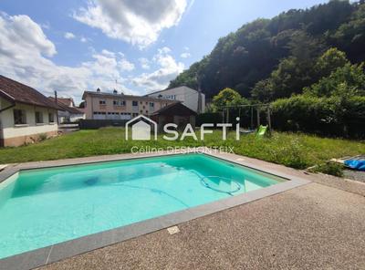 Maison - 150 m² - 7 pièces