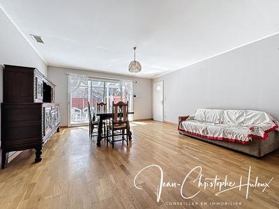 Maison - 80 m² - 3 pièces