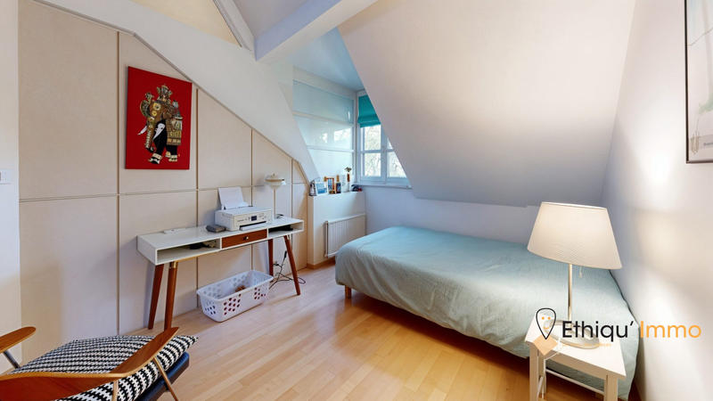 Appartement - 172 m² - 5 pièces