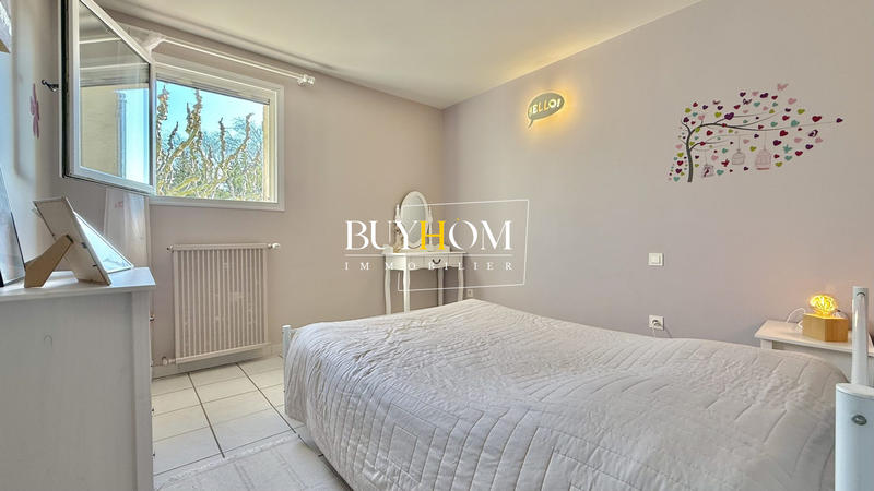 Maison - 215 m² - 7 pièces