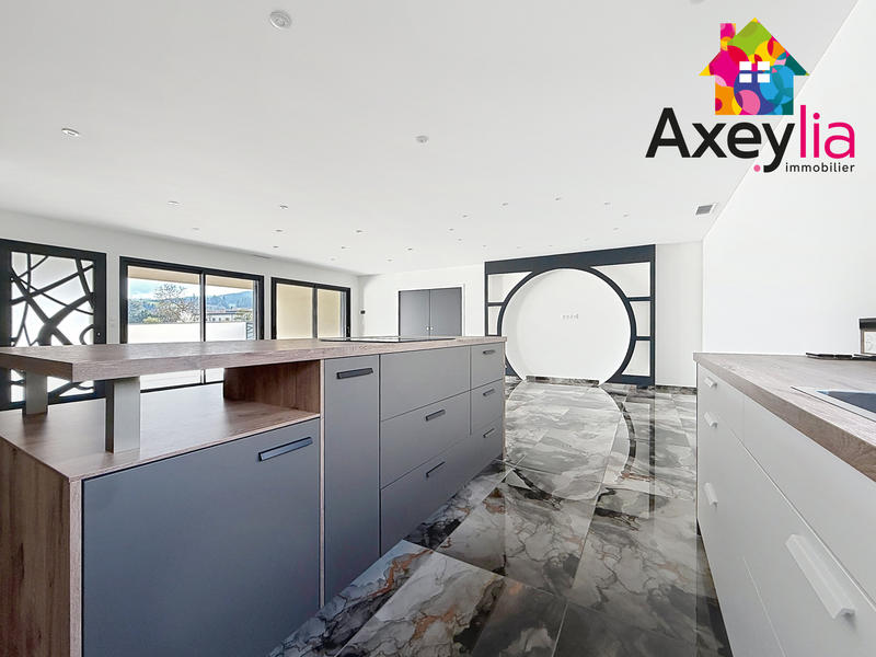 Maison - 125 m² - 5 pièces