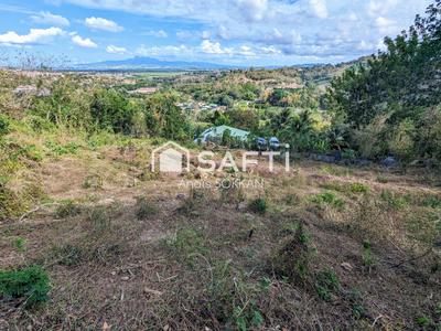 Terrain - 4 096 m²