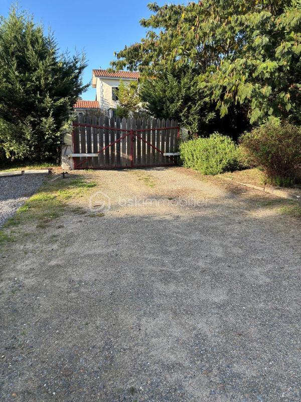 Immeuble - 250 m² - 9 pièces