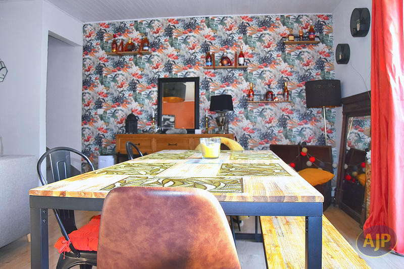 Maison - 85 m² - 4 pièces