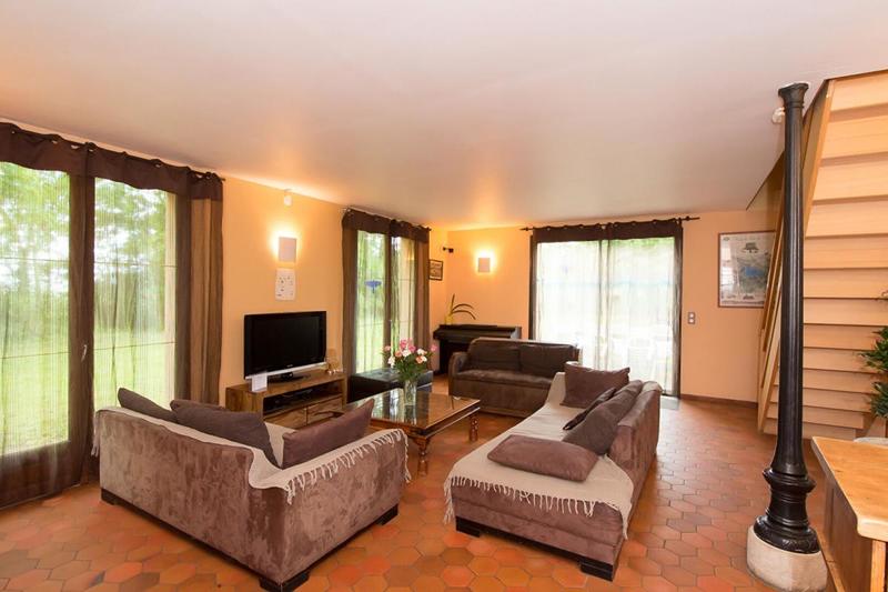 Propriété - 280 m² - 8 pièces