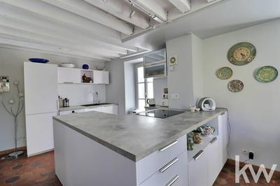 Maison - 225 m² - 7 pièces