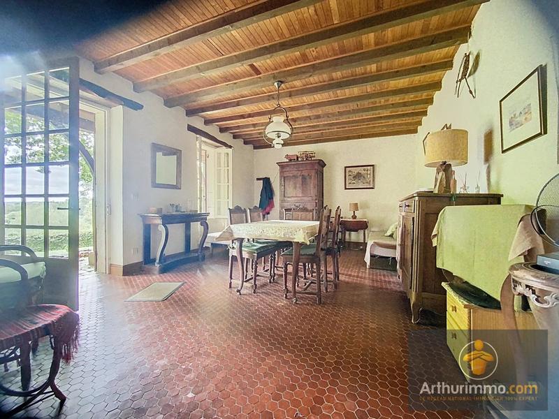 Maison - 96 m² - 5 pièces