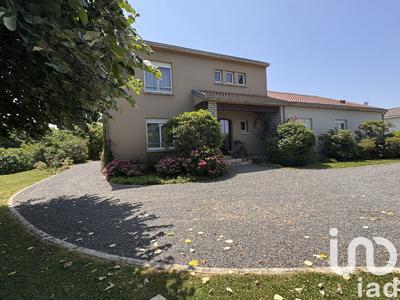 Maison de ville - 301 m² - 10 pièces