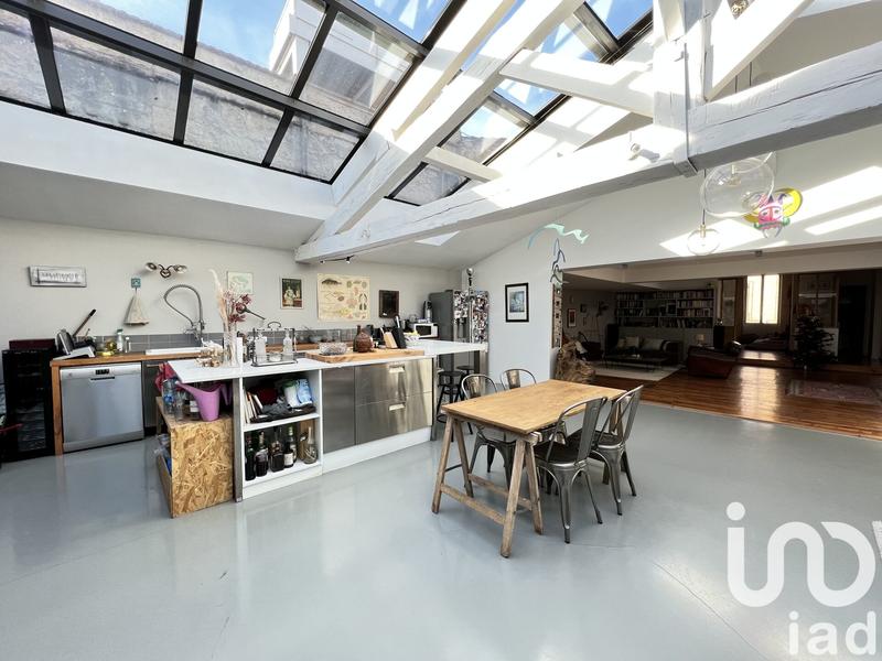 Appartement - 189 m² - 6 pièces