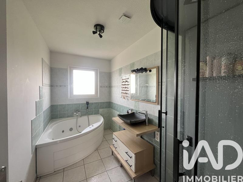 Maison - 105 m² - 6 pièces