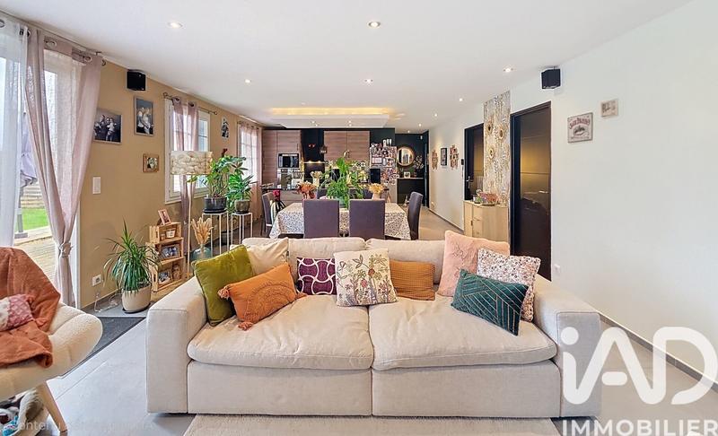 Maison - 98 m² - 4 pièces