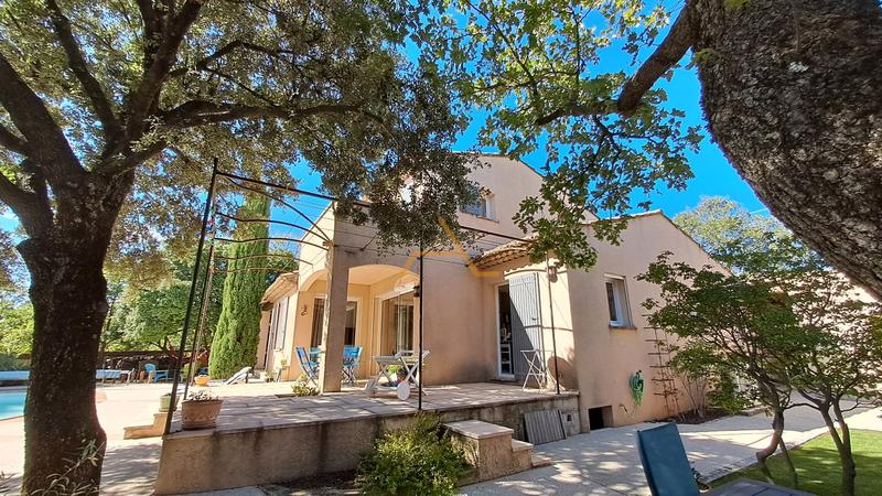 Villa - 130 m² - 4 pièces