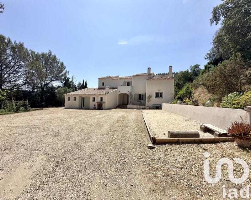 Maison - 230 m² - 6 pièces