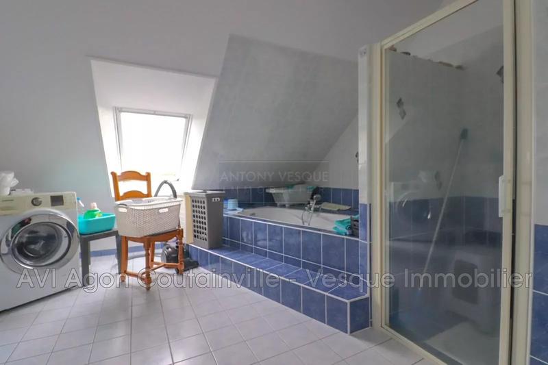 Maison - 288 m² - 15 pièces