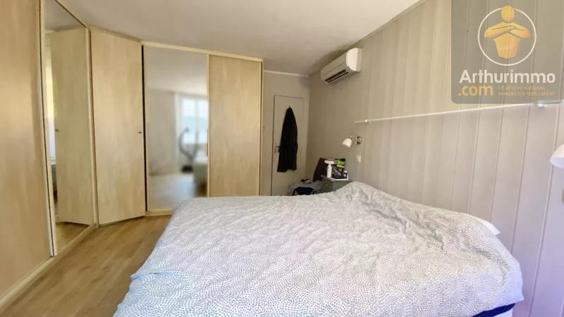 Maison - 250 m² - 8 pièces