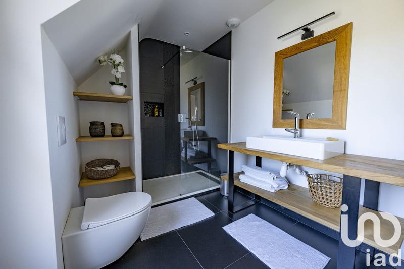 Maison - 192 m² - 7 pièces