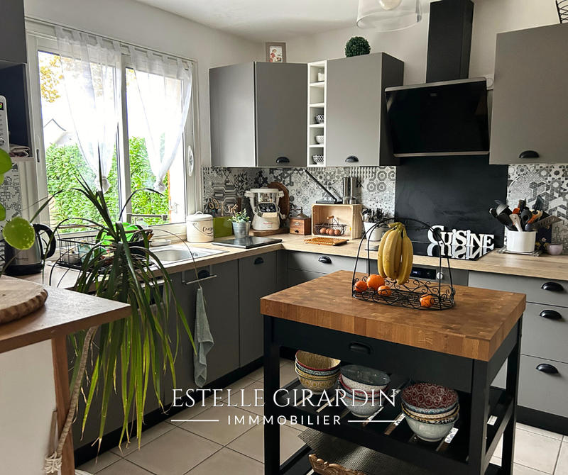 Maison - 122 m² - 6 pièces