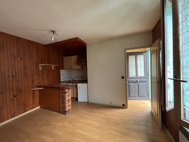 Appartement - 81 m² - 5 pièces