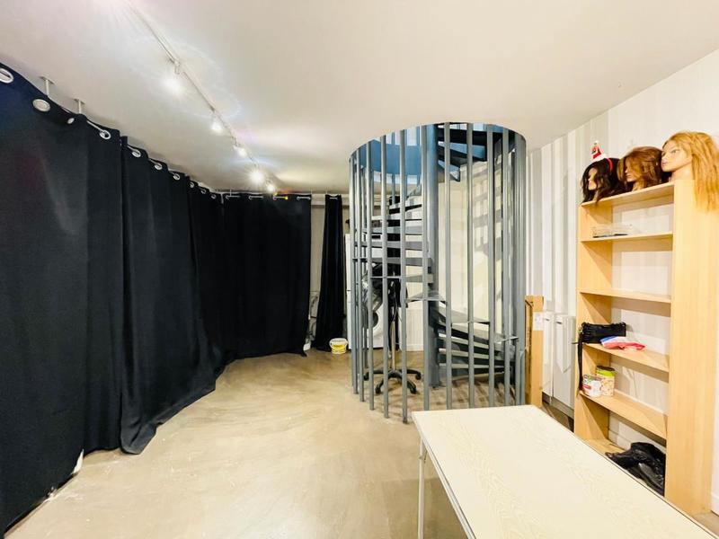 Appartement - 90 m² - 2 pièces