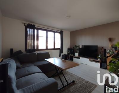 Maison - 93 m² - 5 pièces