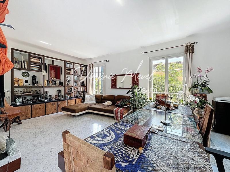 Appartement - 156 m² - 5 pièces