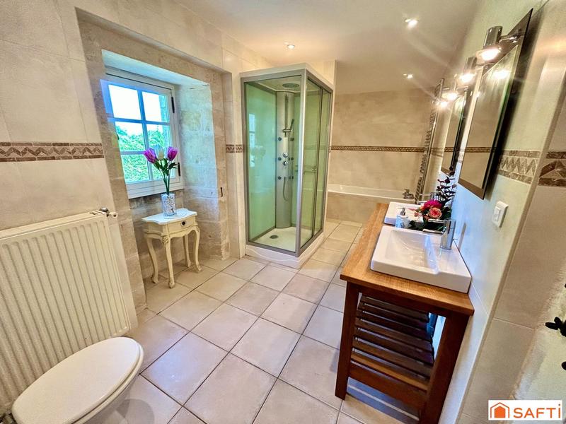 Château - 495 m² - 15 pièces