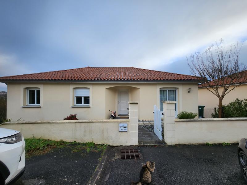 Maison - 93 m² - 5 pièces