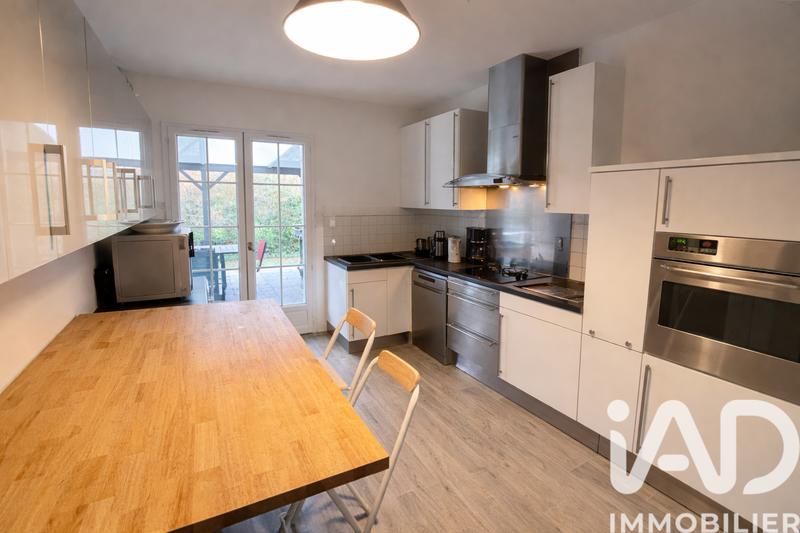 Maison - 182 m² - 7 pièces