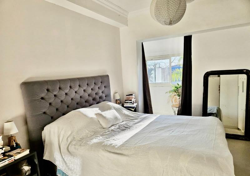 Maison - 236 m² - 8 pièces