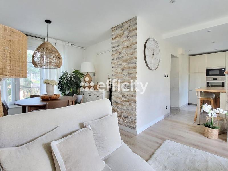 Appartement - 80 m² - 4 pièces