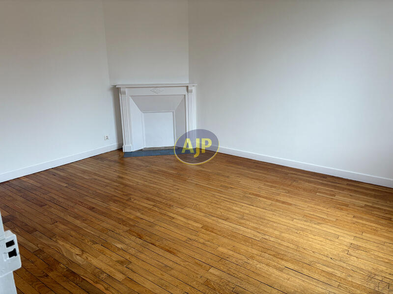 Maison - 97 m² - 4 pièces